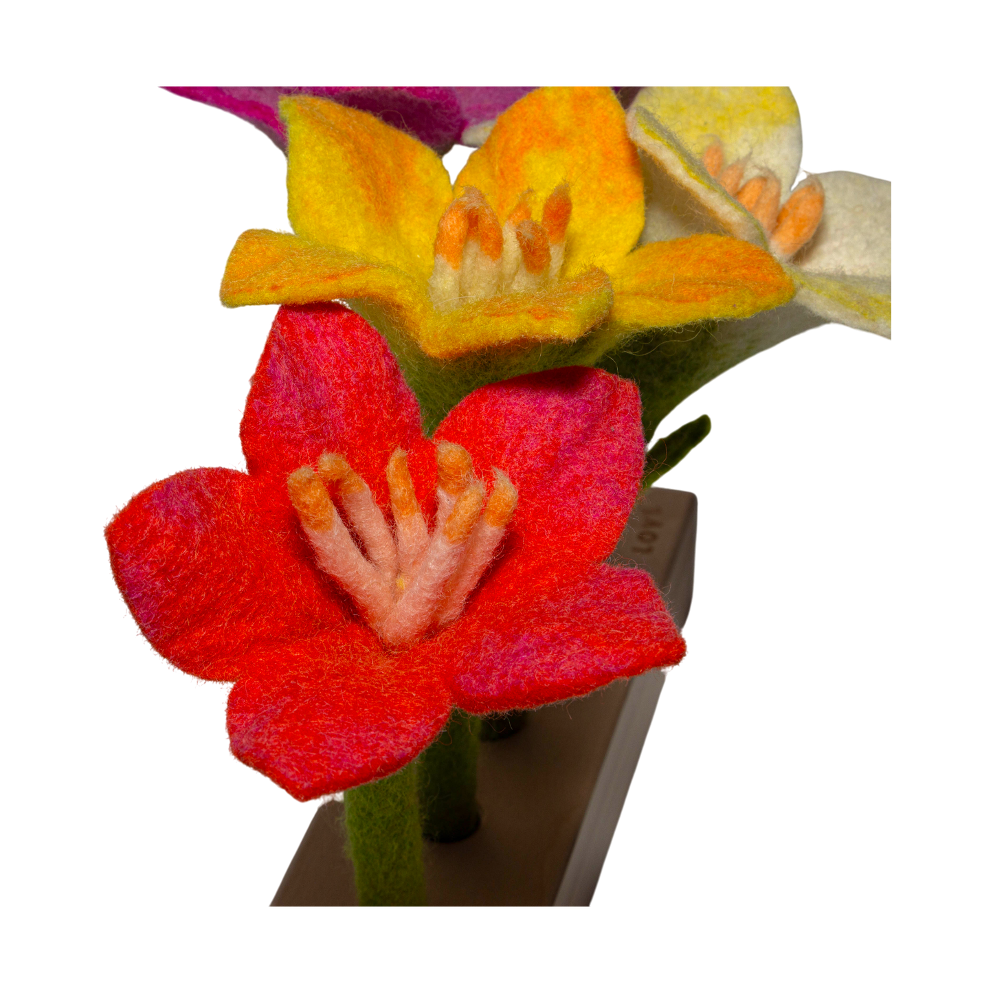 Fleurs en feutrine